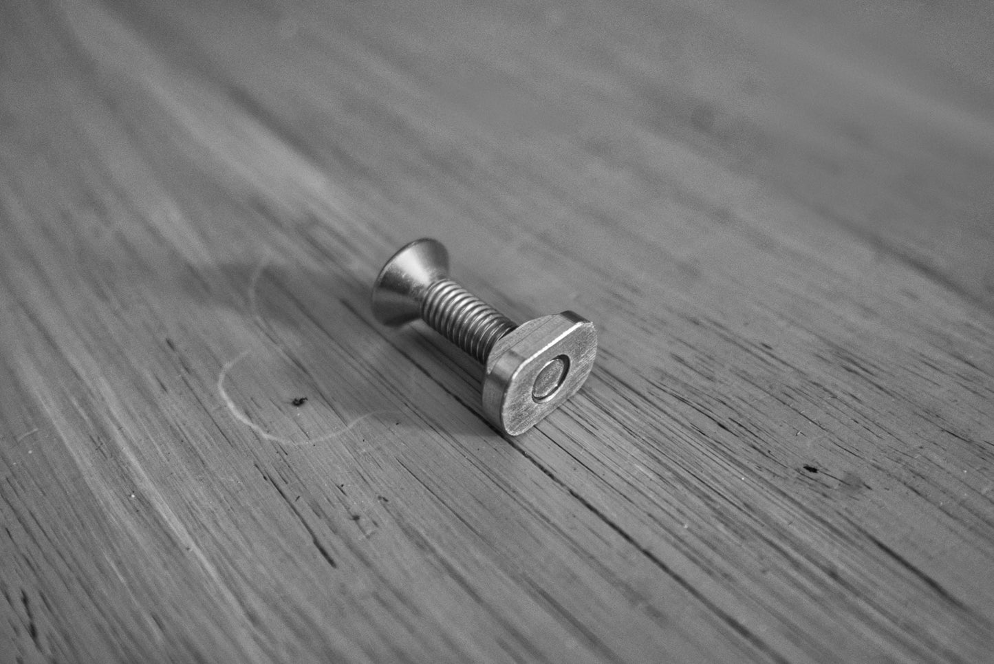 Stainless Steel Nut with Screw - shopwingfoil.com Wing Foil Shop by WINGFOILDAILYWINGFOILDAILYshopwingfoil.com Wing Foil Shop by WINGFOILDAILYM8 35 mm